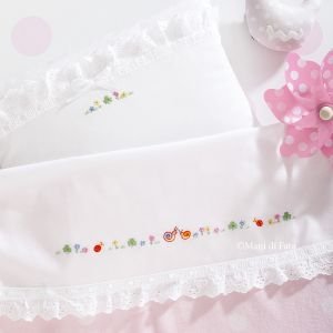 Cotone bianco disegnato per lenzuolino culla 'Lumachine'