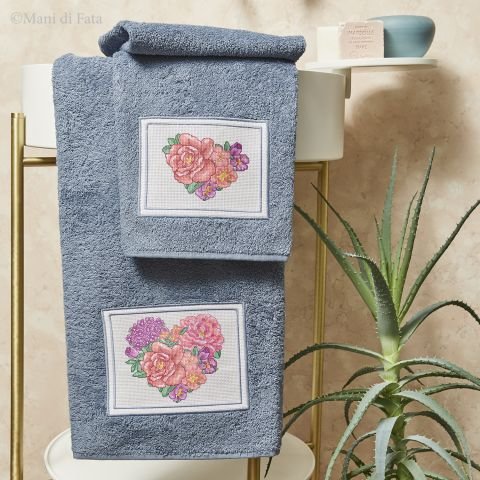 Kit punto croce per asciugamano 'Cuore in fiore'