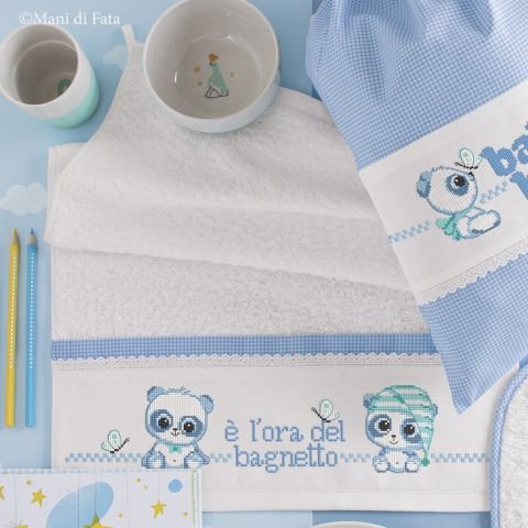 Schema punto croce per asciugamano baby boy 'Bagnetto'